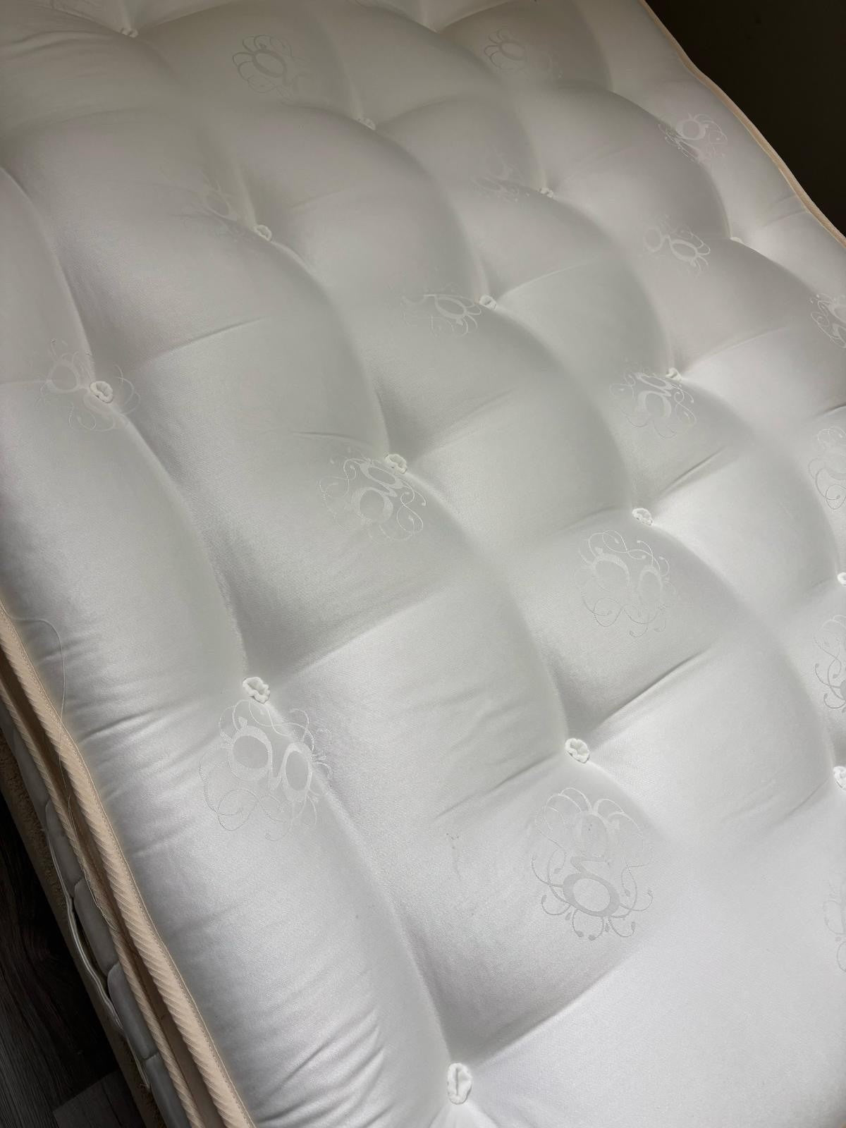 Bespoke Decadence 5ft Kingsize Mattress - RRP £1699 - Best Price Online B - Home Furniture Interiors