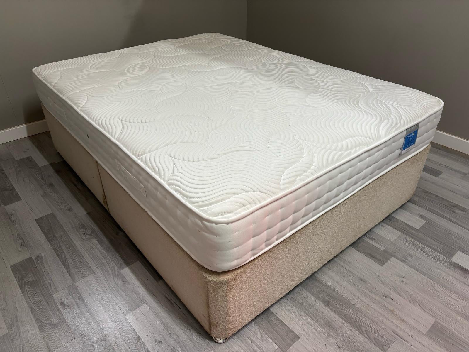 Sleep Story Highgrove Deluxe 5FT Kingsize Mattress - RRP £699 - Home Furniture Interiors