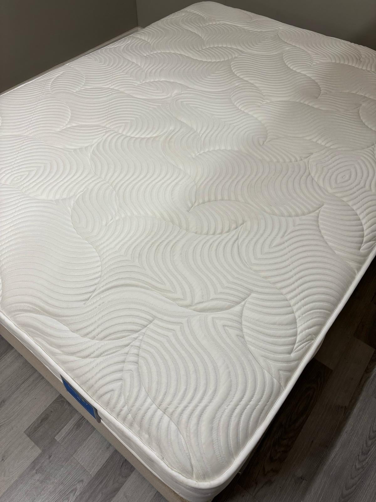 Sleep Story Highgrove Deluxe 5FT Kingsize Mattress - RRP £699 - Home Furniture Interiors