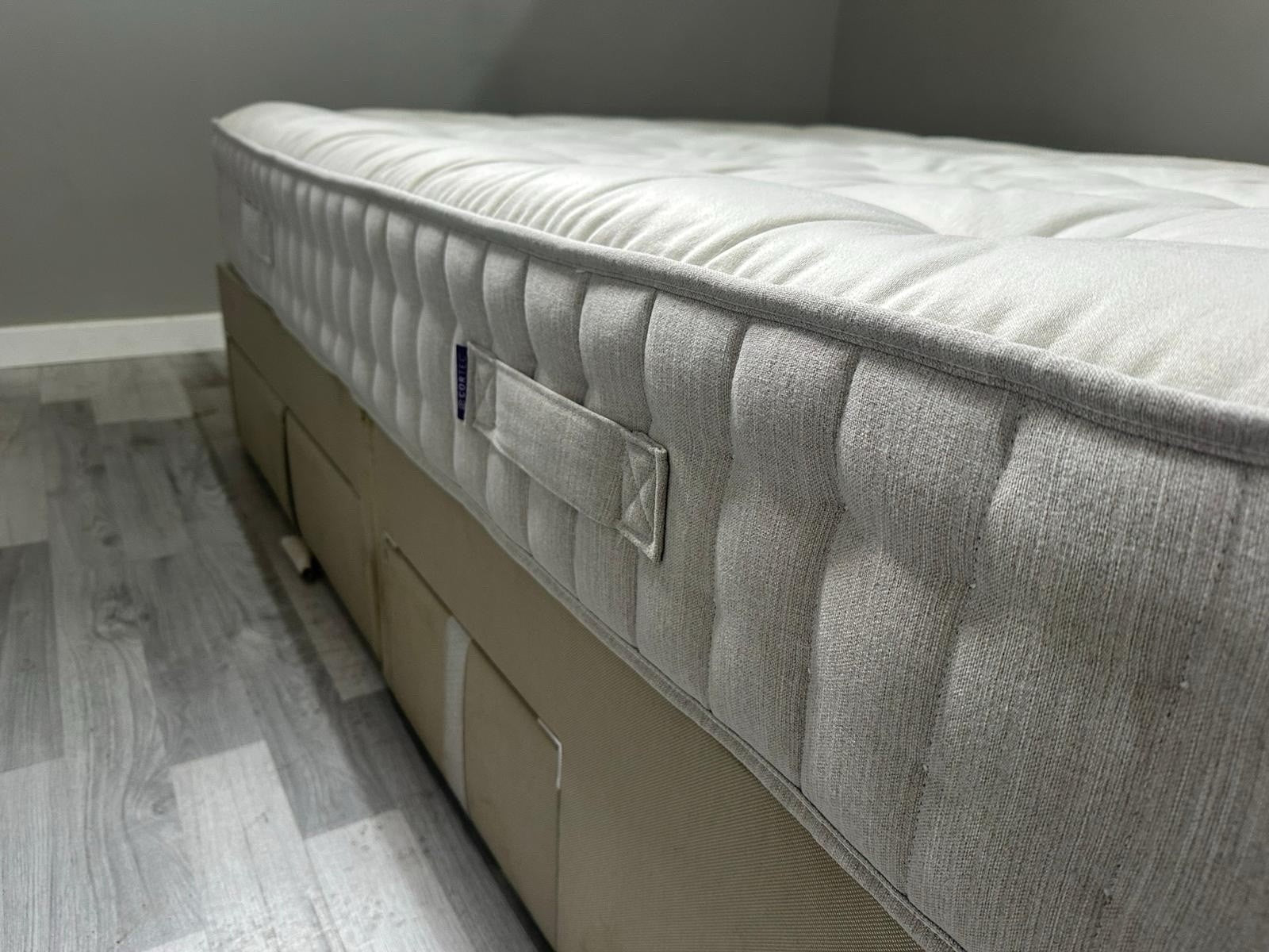Harrison SpinksYorkshire Ortho 4FT 6 Double 5000 Mattress RRP £1599 B - Home Furniture Interiors