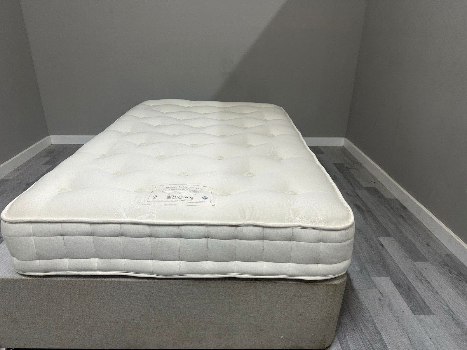 Hypnos Witney Latex Supreme Mattress Small Double 120x190cm Mattress RRP £2418 B - Home Furniture Interiors