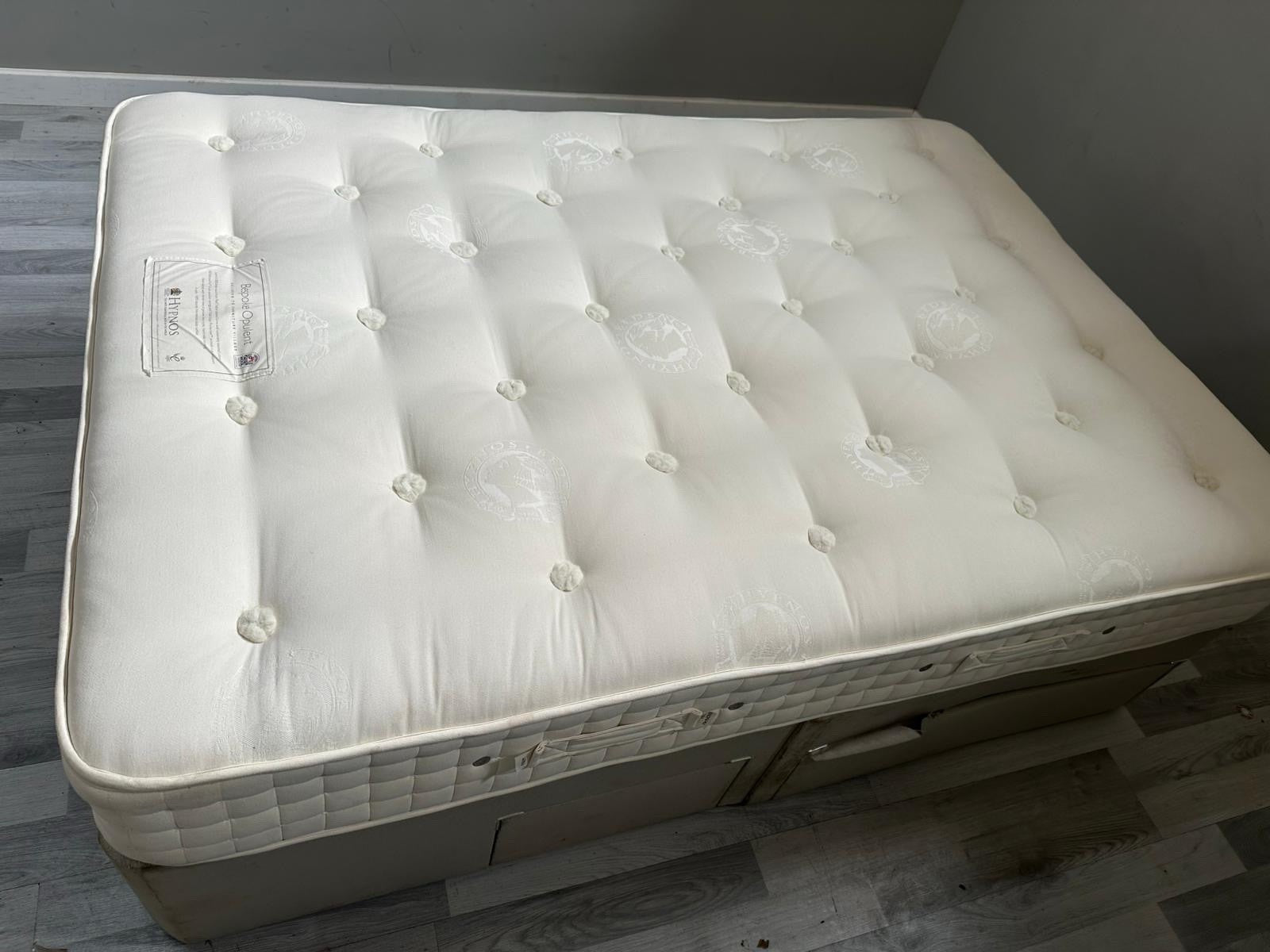 Hypnos Bespoke Opulent Mattress 4FT 6 Double RRP £2299 Best price online B - Home Furniture Interiors