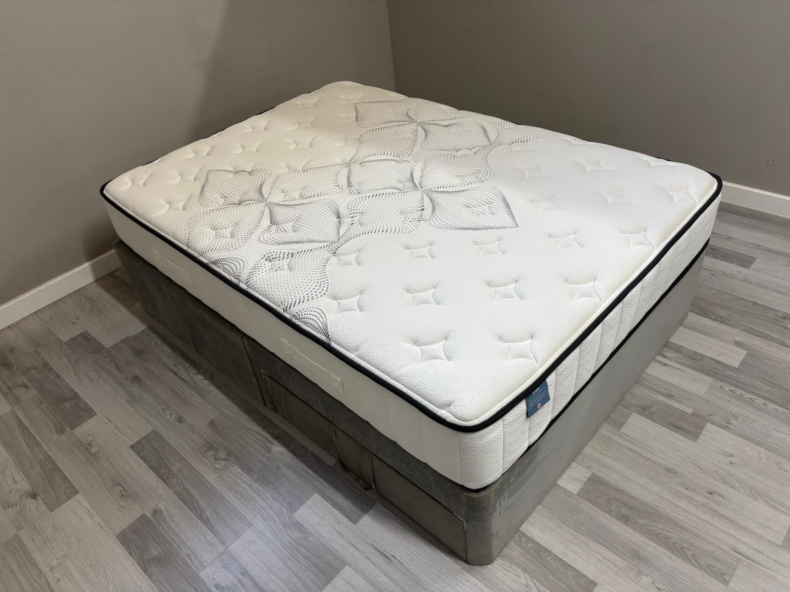 IGEL 2050i Nanotech 4ft 6 Double Mattress - RRP £1099 Best Price Online - Home Furniture Interiors
