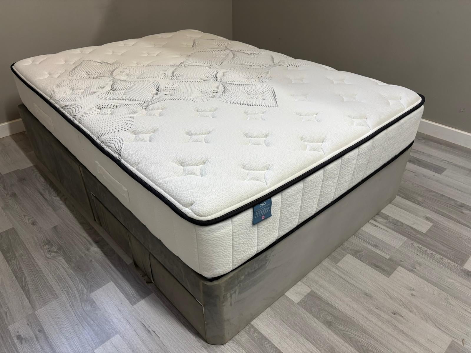 IGEL 2050i Nanotech 4ft 6 Double Mattress - RRP £1099 Best Price Online - Home Furniture Interiors
