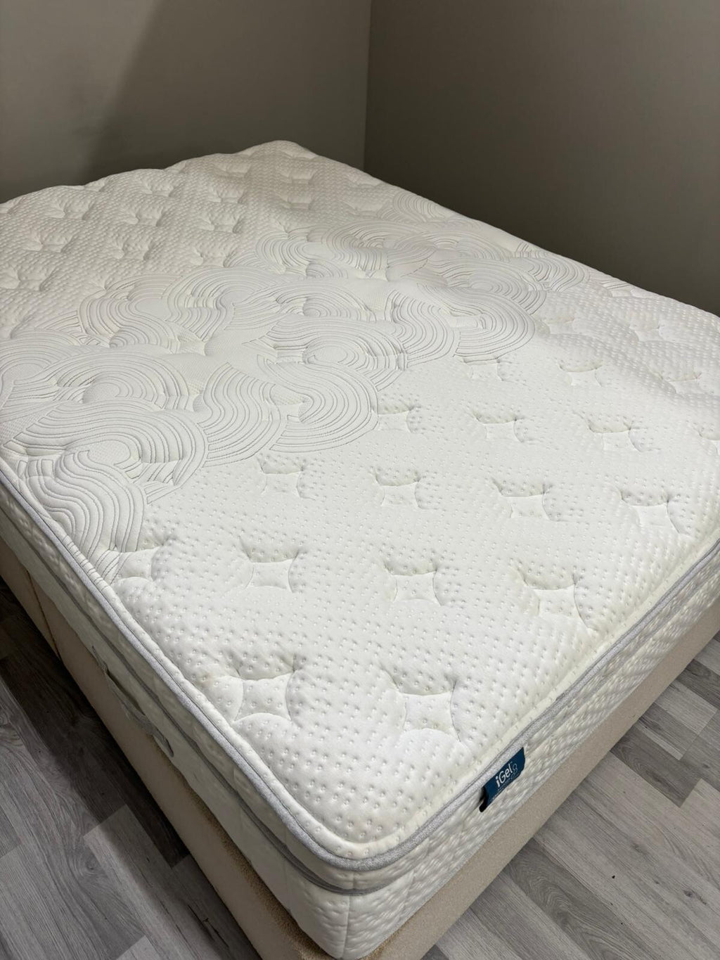 IGEL 3000 / 5000 Advance Nanotech 4FT 6 Double Plushtop Mattress - RRP £1.699  B - Home Furniture Interiors