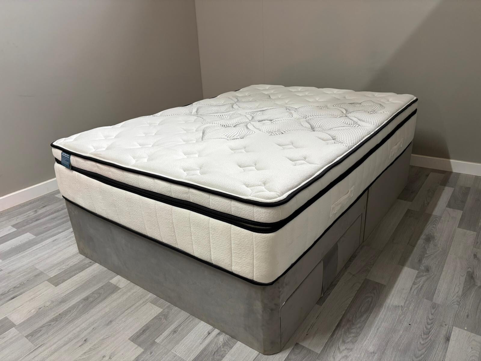 IGEL 3000i Nanotech 5ft Kingsize Plushtop Mattress - RRP £1499 Firm - Home Furniture Interiors