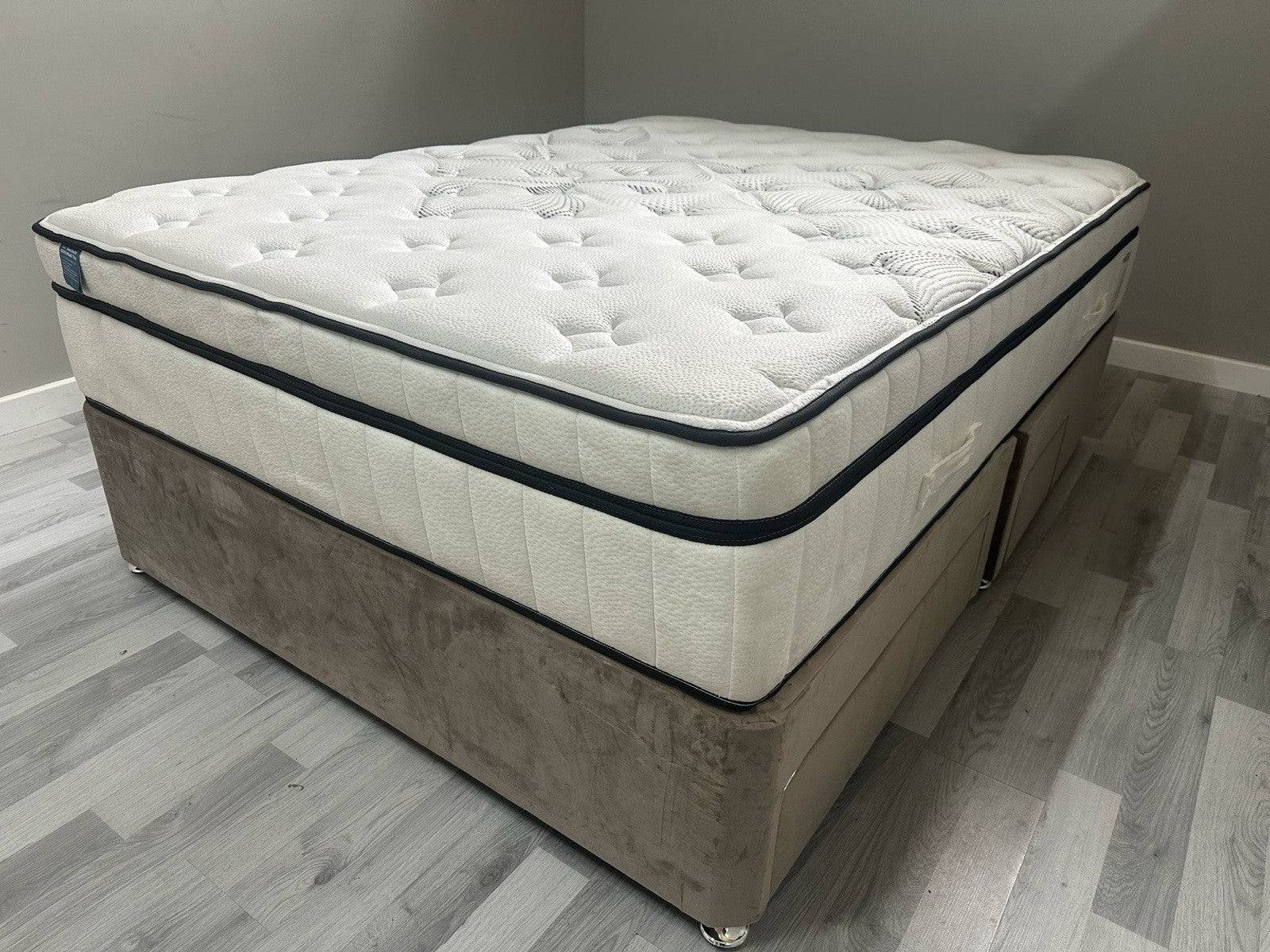 IGEL 6000i Nanotech 5ft Kingsize Plushtop Mattress RRP £2499 Best Price Online - Home Furniture Interiors
