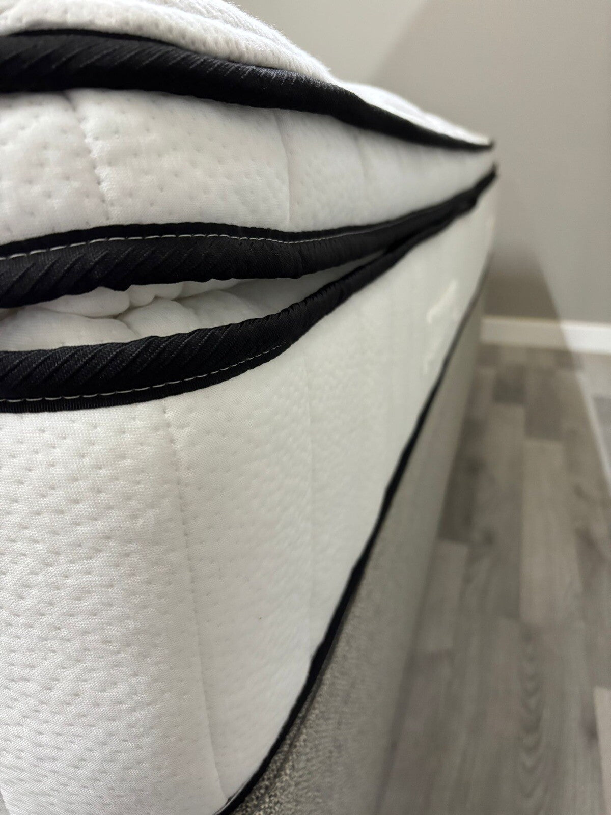 IGEL 3000i Nanotech 6FT SuperKing Plushtop Zip & Link Mattress - RRP £2399