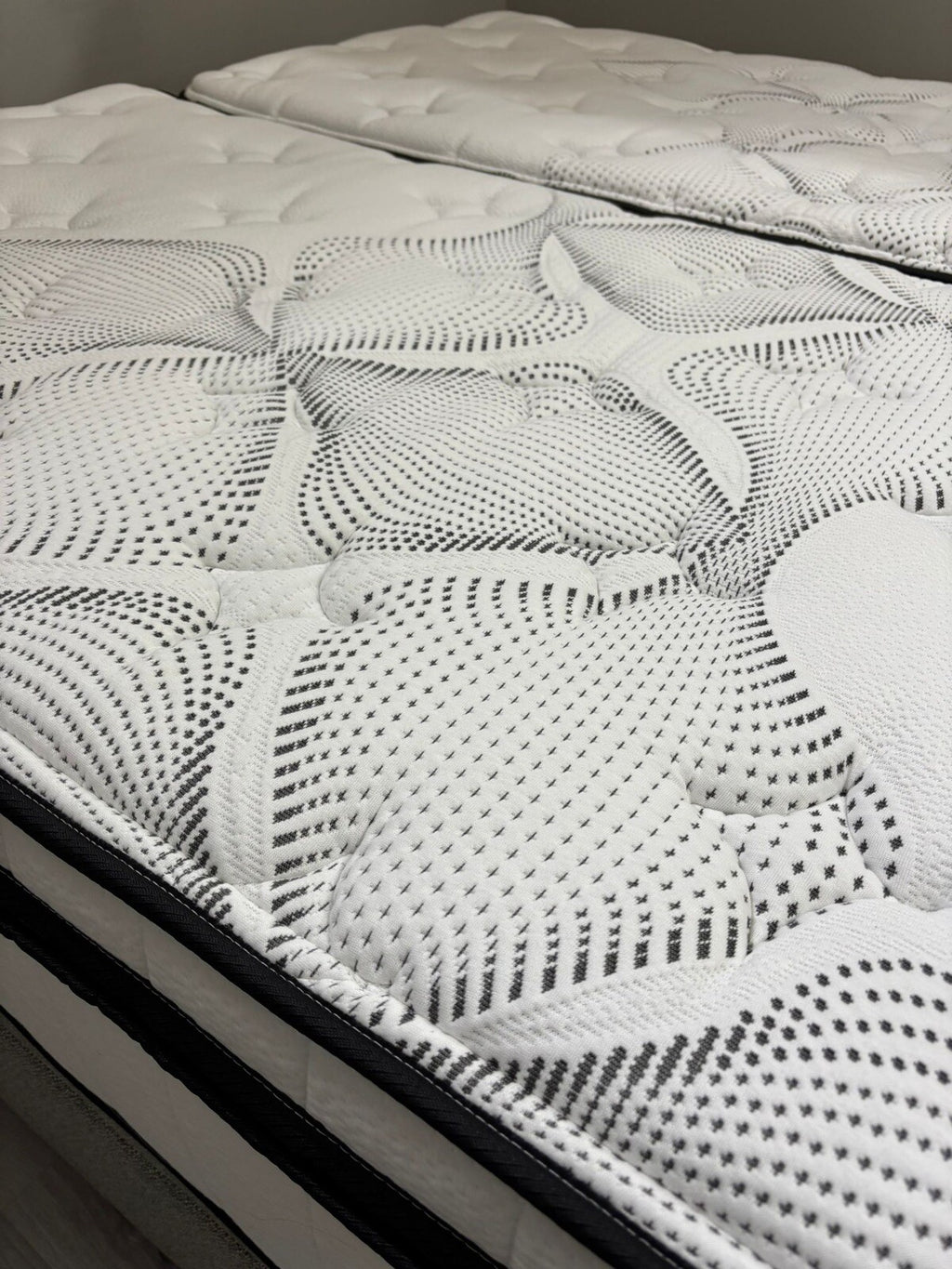 IGEL 5000i Nanotech 6FT SuperKing Plushtop Zip & Link Mattress - RRP £2799