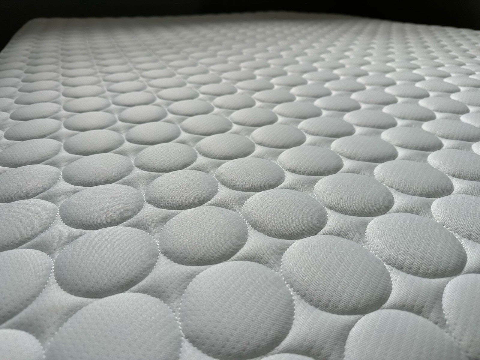 Mammoth Rise Essential Pocket 1000 6ft Superking Mattress RRP £1199 B - Home Furniture Interiors