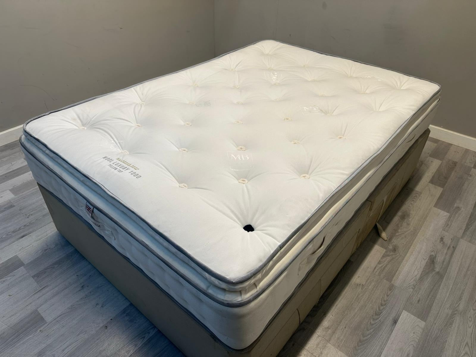 Millbrook Wool Luxury 1000 Pocket Pillow Top Mattress 4FT 6 Double RRP £1099