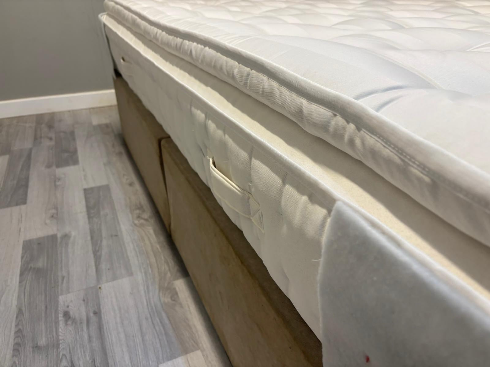 Laura Ashley White Emsworth 2500 Pocket Sprung Medium Mattress 6FT Superking - Home Furniture Interiors