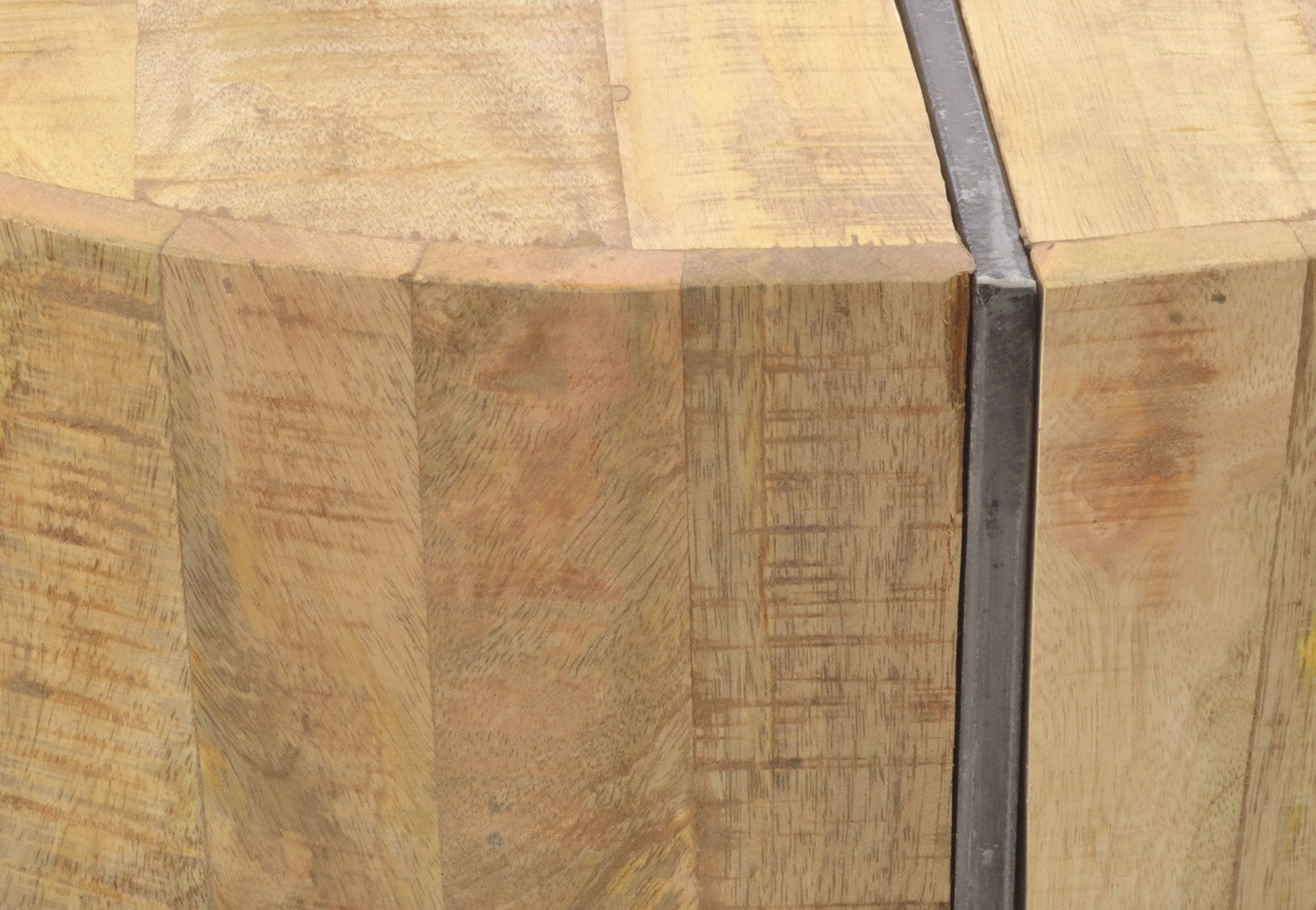 Natural Mango Wood Trunk Top Round Coffee Table with Black Metal Legs