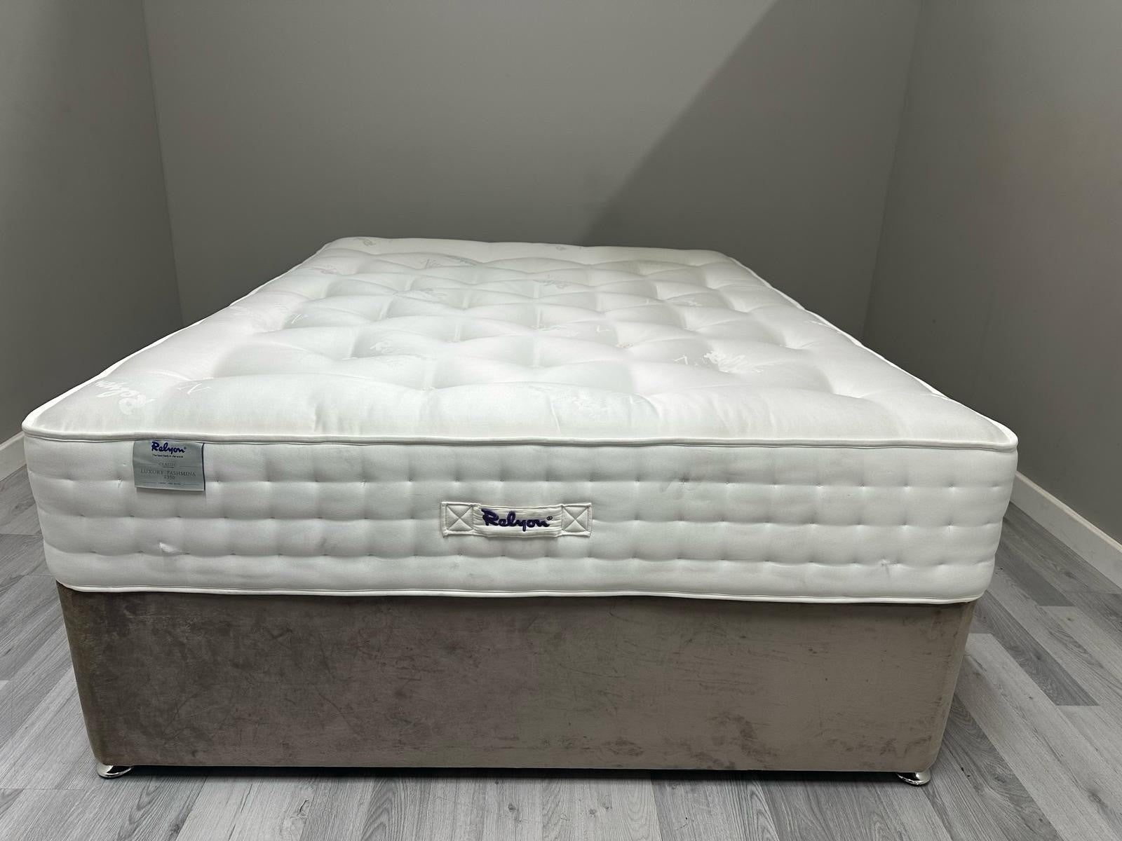Relyon Pashmina  Luxury 2350 Pocket Mattress, 6FT Superking - RRP £1,799 - Home Furniture Interiors