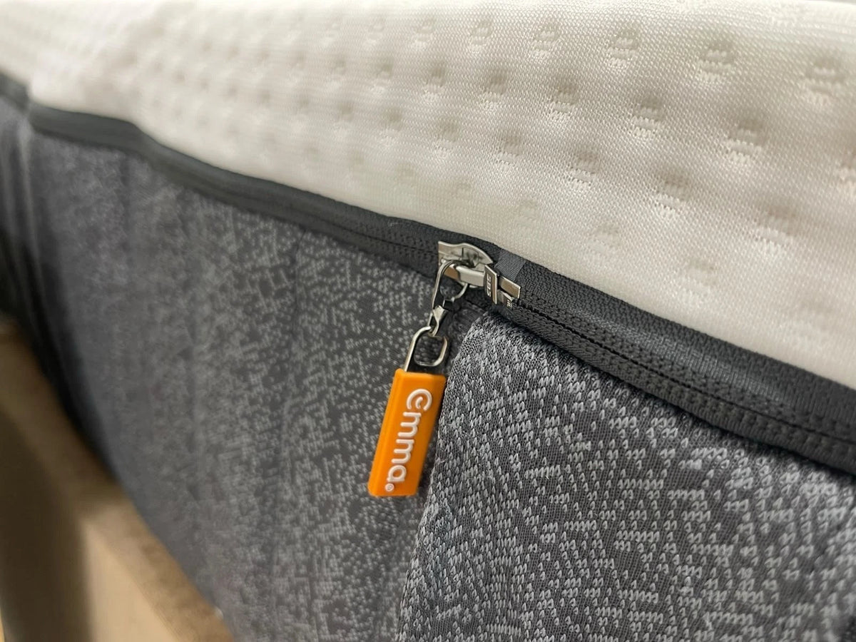Emma Original Premium Hybrid 4FT Small Double  Mattress - RRP £699