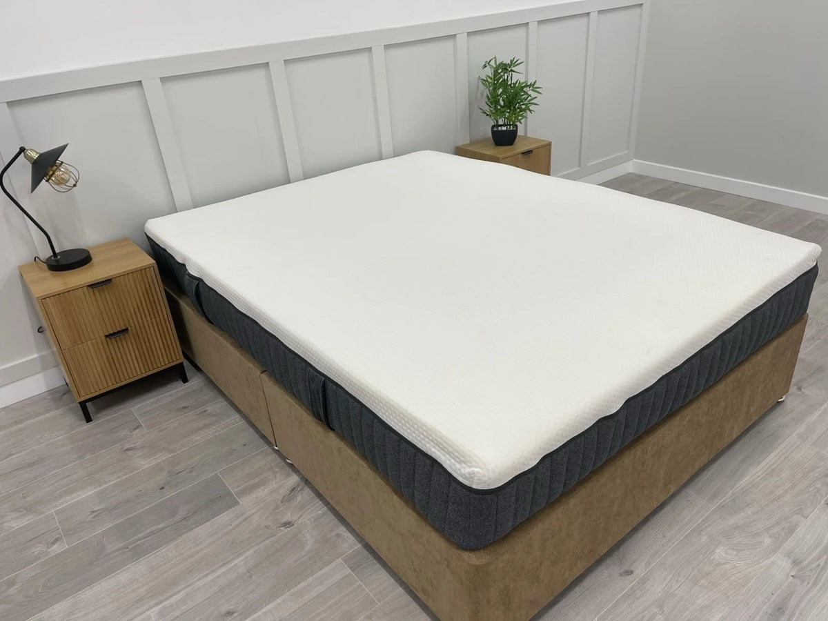 Emma Original Premium Hybrid 4FT Small Double  Mattress - RRP £699
