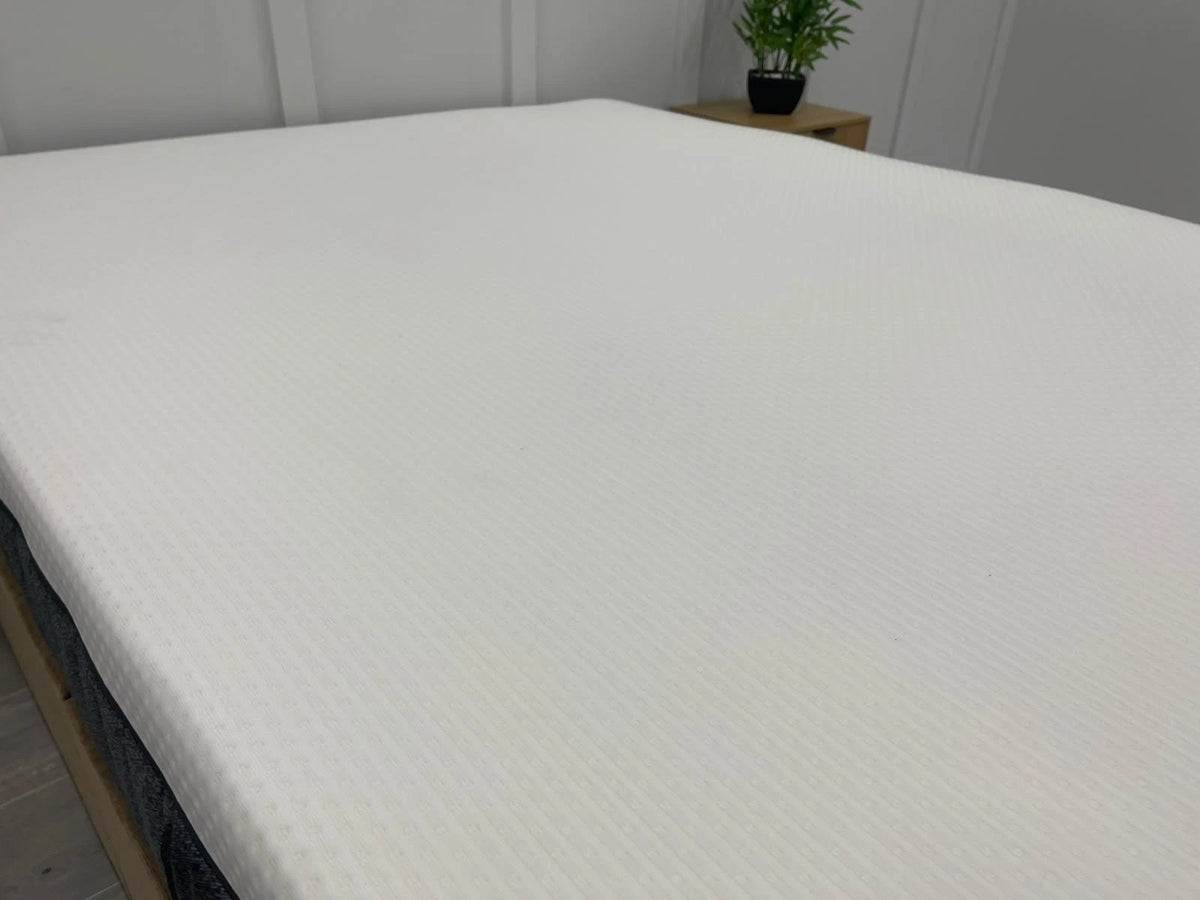 Emma Original Premium Hybrid 4FT Small Double  Mattress - RRP £699