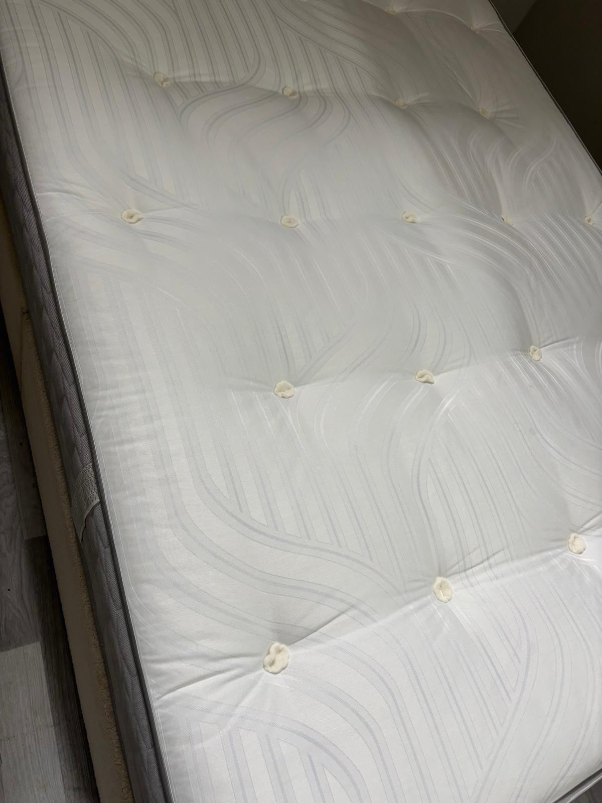 Sealy Columbia Ortho Extra Firm 5FT Kingsize Mattress - RRP £1699 B - Home Furniture Interiors