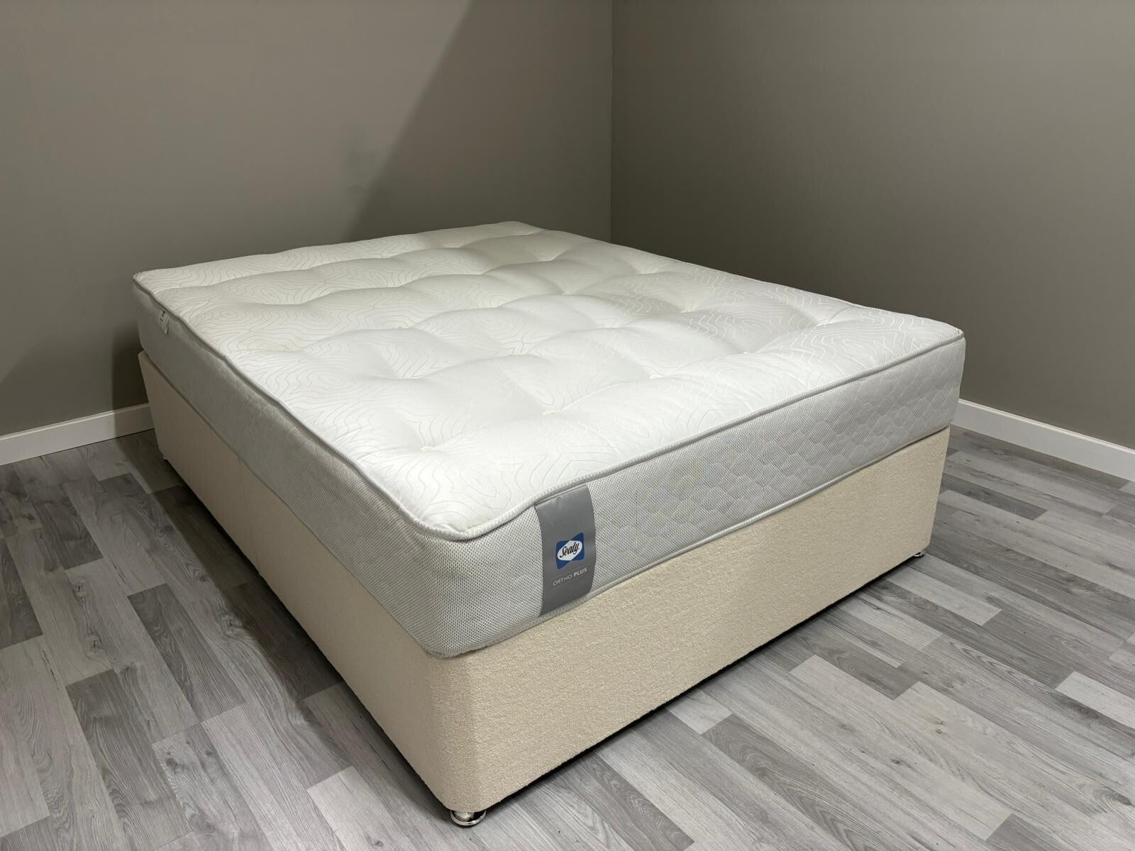 Sealy Harlow Ortho Plus 5FT Kingsize RRP £895 Best Price Online B - Home Furniture Interiors