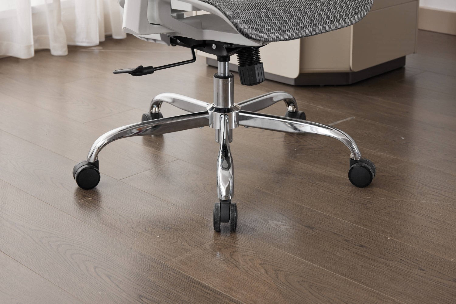 Elite Mesh Grey White Office Chair - Home Furniture Interiors