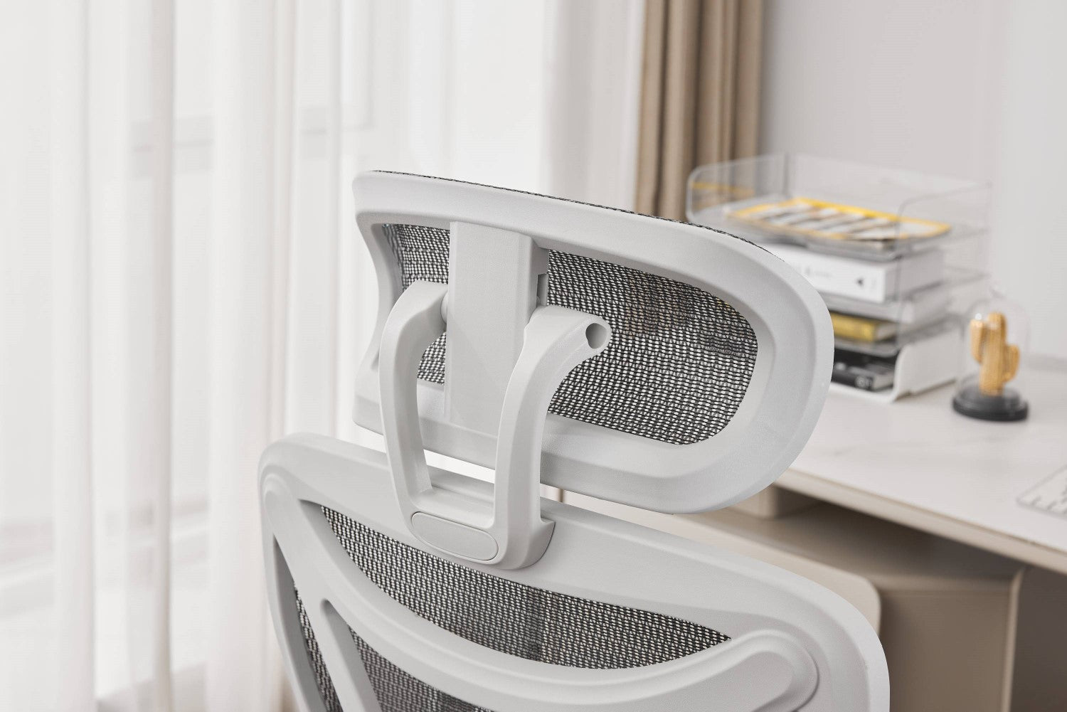 Elite Mesh Grey White Office Chair - Home Furniture Interiors