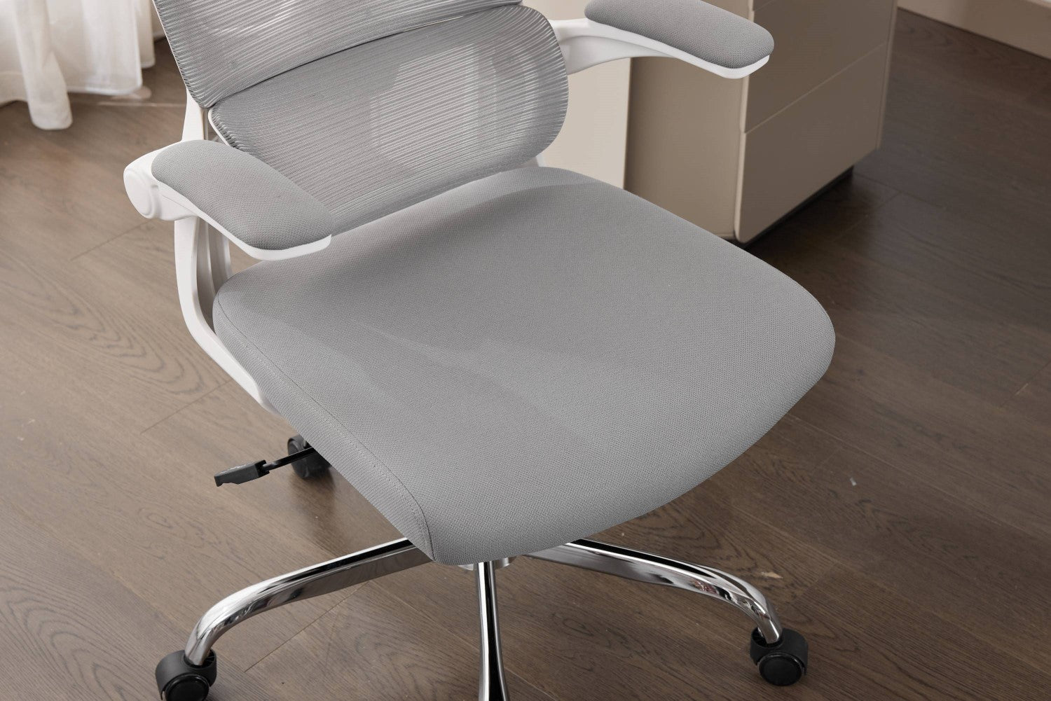 Supreme Mesh Grey White Office Chair - Home Furniture Interiors