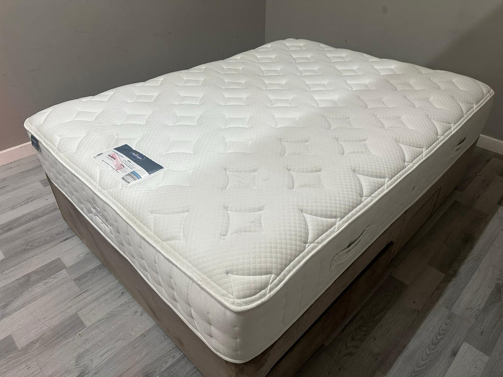 Silentnight Ophelia Geltex 1000 Medium 4FT 6 Double Mattress - RRP £1299 B
