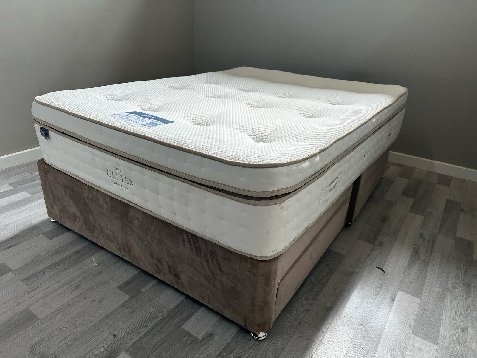 Silentnight Pocket Geltex 3000 Ultra BoxTop 4FT 6 Double Mattress - RRP £1599