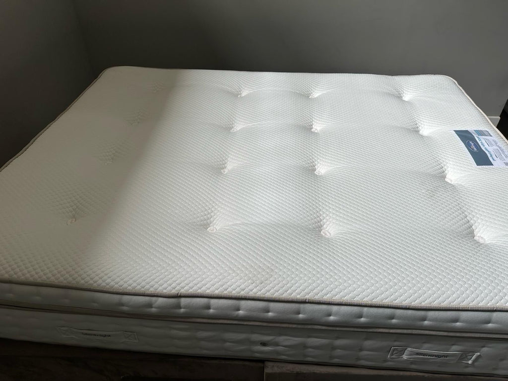 Silentnight Pocket Geltex 3000 Ultra BoxTop 4FT 6 Double Mattress - RRP £1599