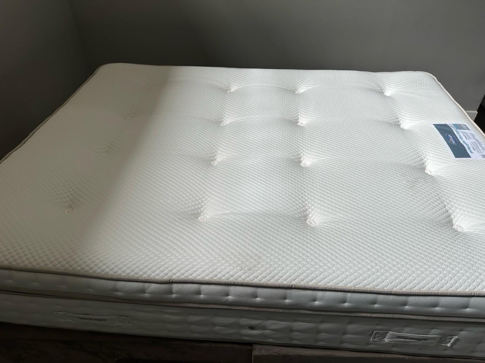 Silentnight Pocket Geltex 3000 Ultra BoxTop 4FT 6 Double Mattress - RRP £1599