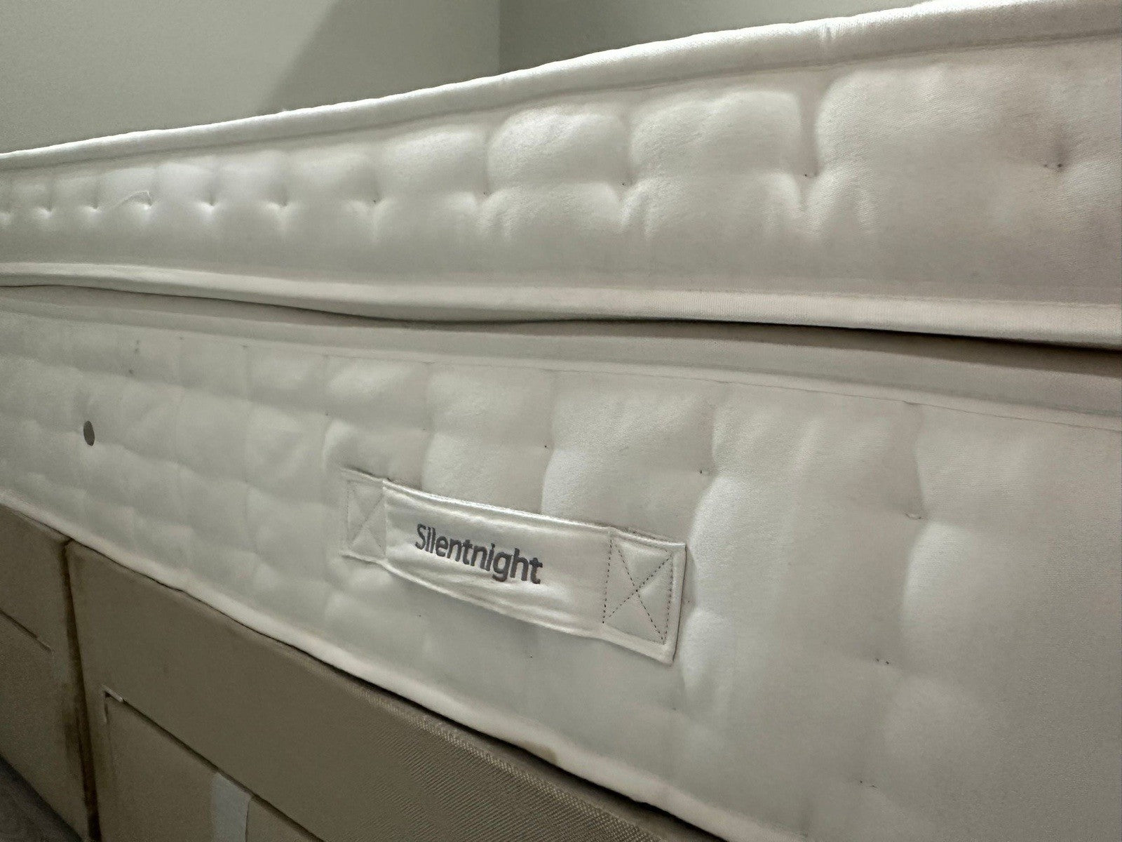 Silentnight Imperial Geltex 3000 Pocket BoxTop 5FT Kingsize RRP £1499 B