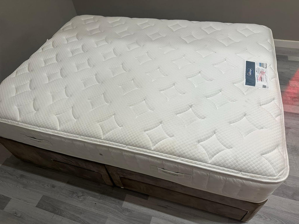 Silentnight Ophelia Geltex 1000 Medium 5ft Kingsize Mattress - RRP £1399 B