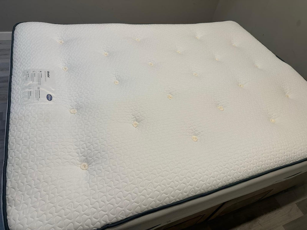 Silentnight UltraGel 2000 Pocket Box Top Mattress 5FT Kingsize RRP £1029