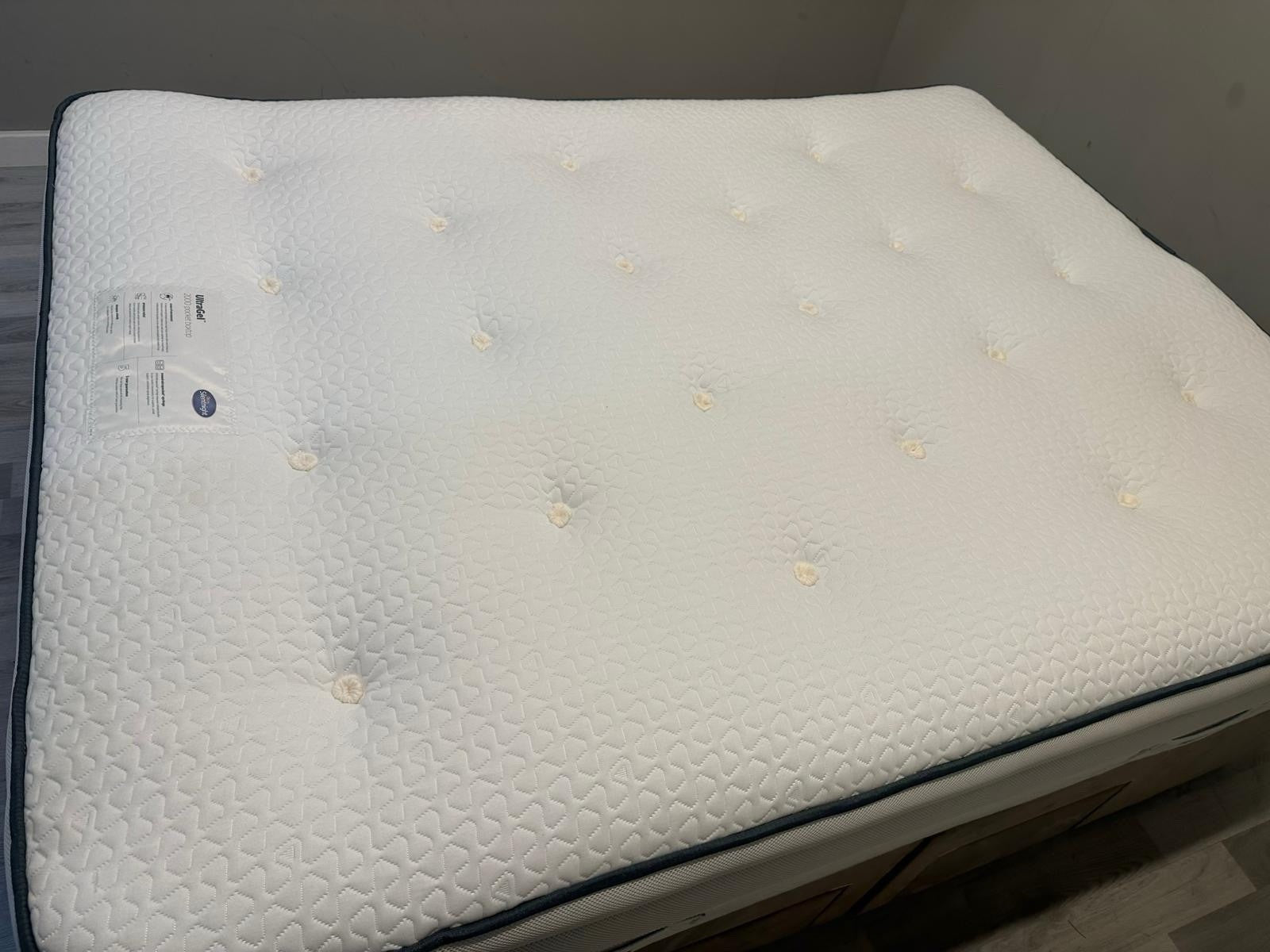 Silentnight UltraGel 2000 Pocket Box Top Mattress 5FT Kingsize RRP £1029