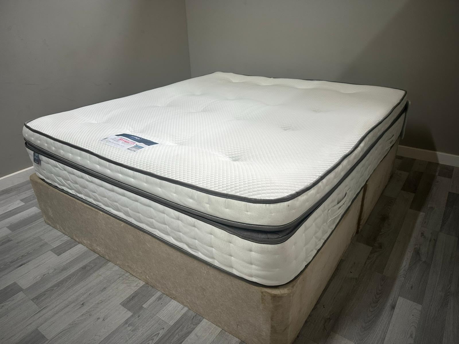 Silentnight Geltex 2000 BoxTop 6FT SuperKing Mattress RRP £1299 - Home Furniture Interiors
