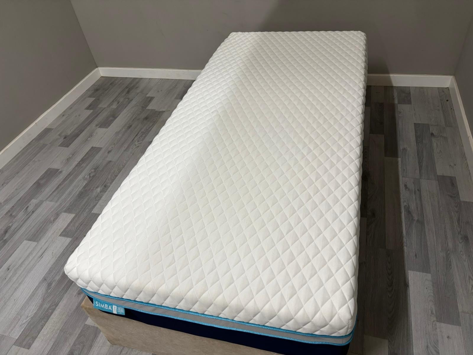 Simba Luxe Mattress Single 90cm 190cm Mattress RRP £1199 Best price online B - Home Furniture Interiors
