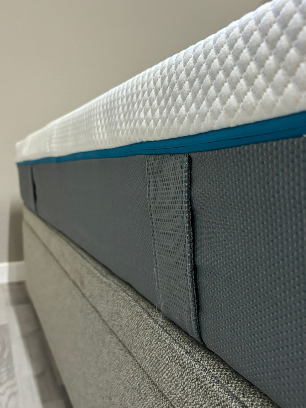 Simba Pro Hybrid 3FT Single Mattress  - RRP £699 - Home Furniture Interiors