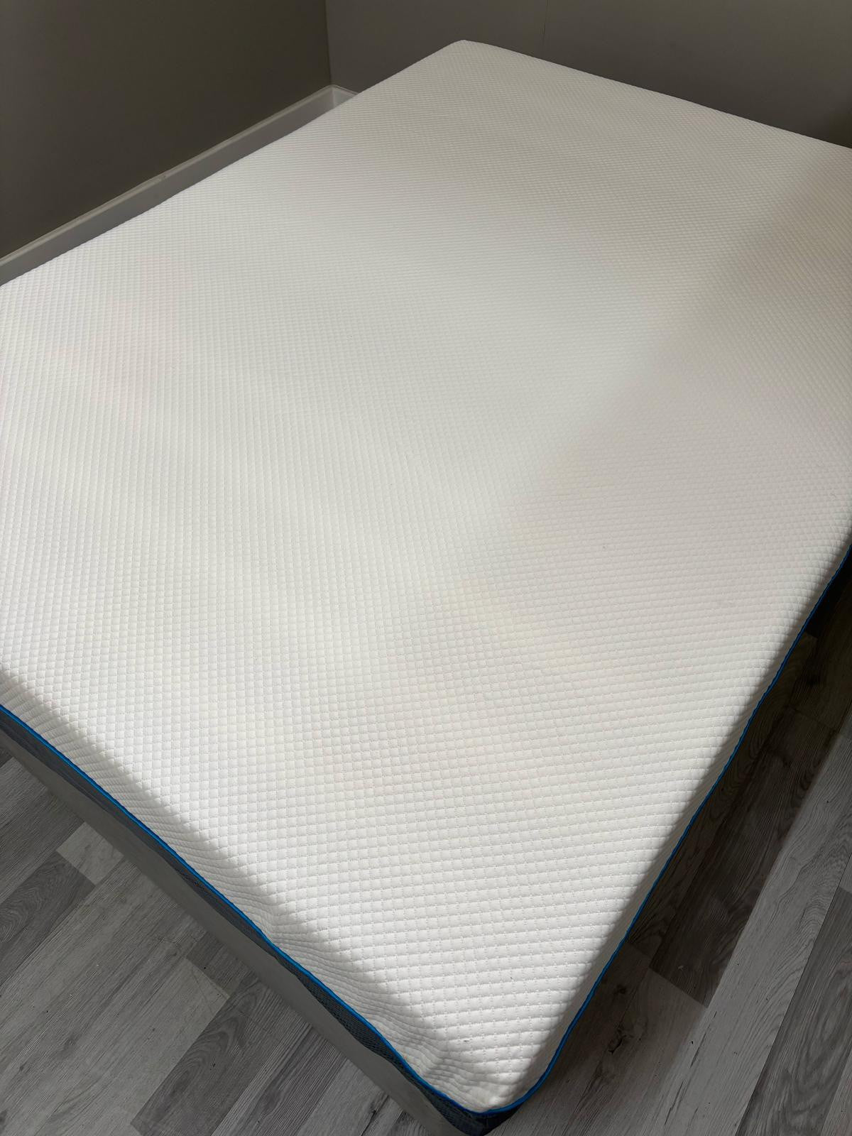 Simba Hybrid 4FT 6 Double Mattress RRP £899 Best Price Online - Home Furniture Interiors