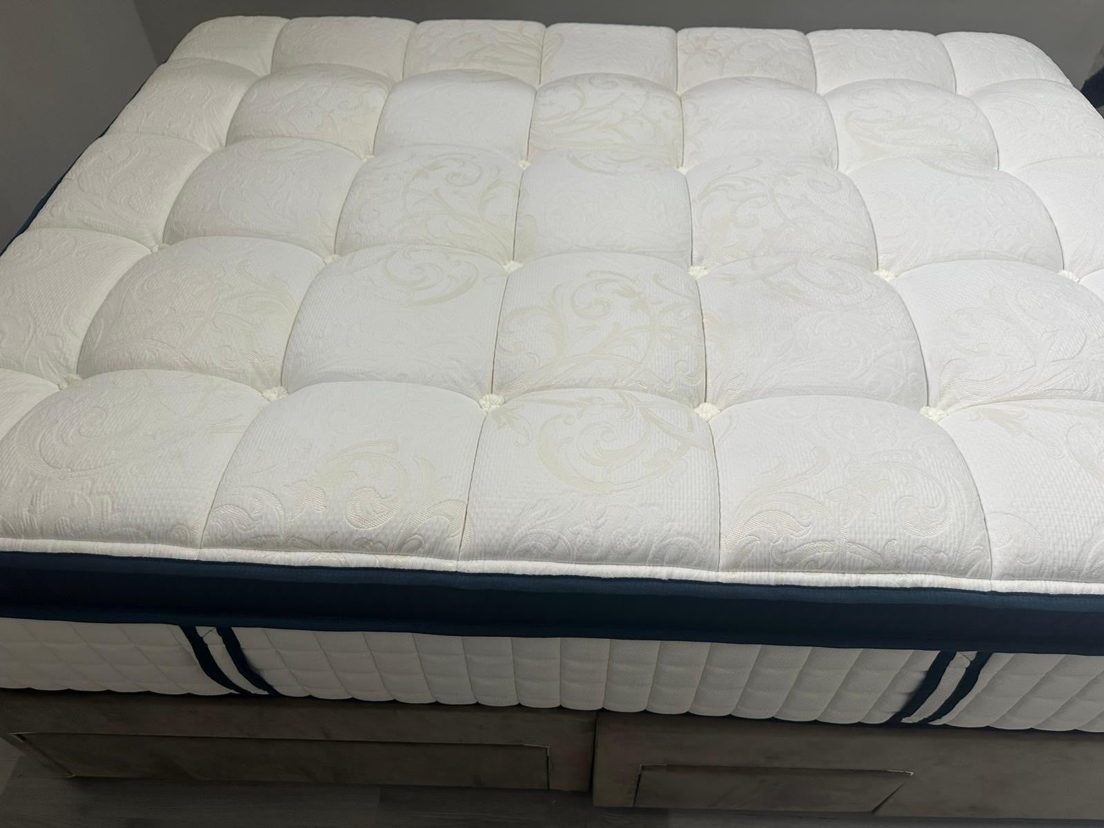 da2ee0e6-6f0e-486f-b88d-3da91e0db9d7