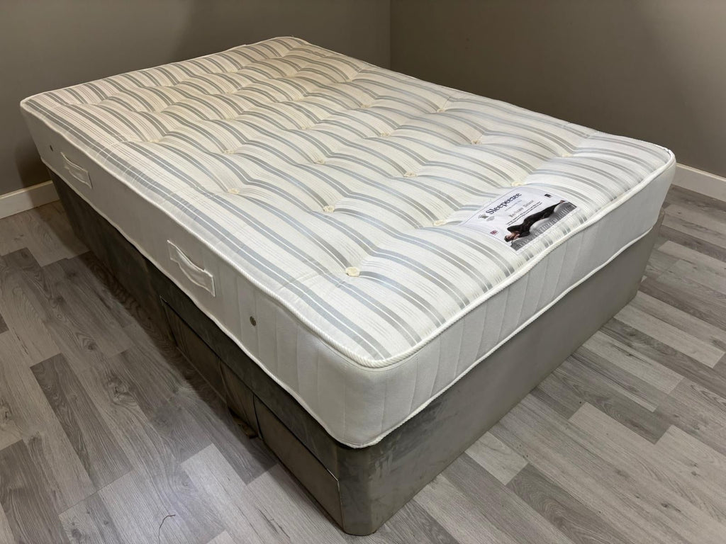 Sleepeezee Backcare Deluxe 4FT Small Double Mattress  - RRP £849 - Home Furniture Interiors