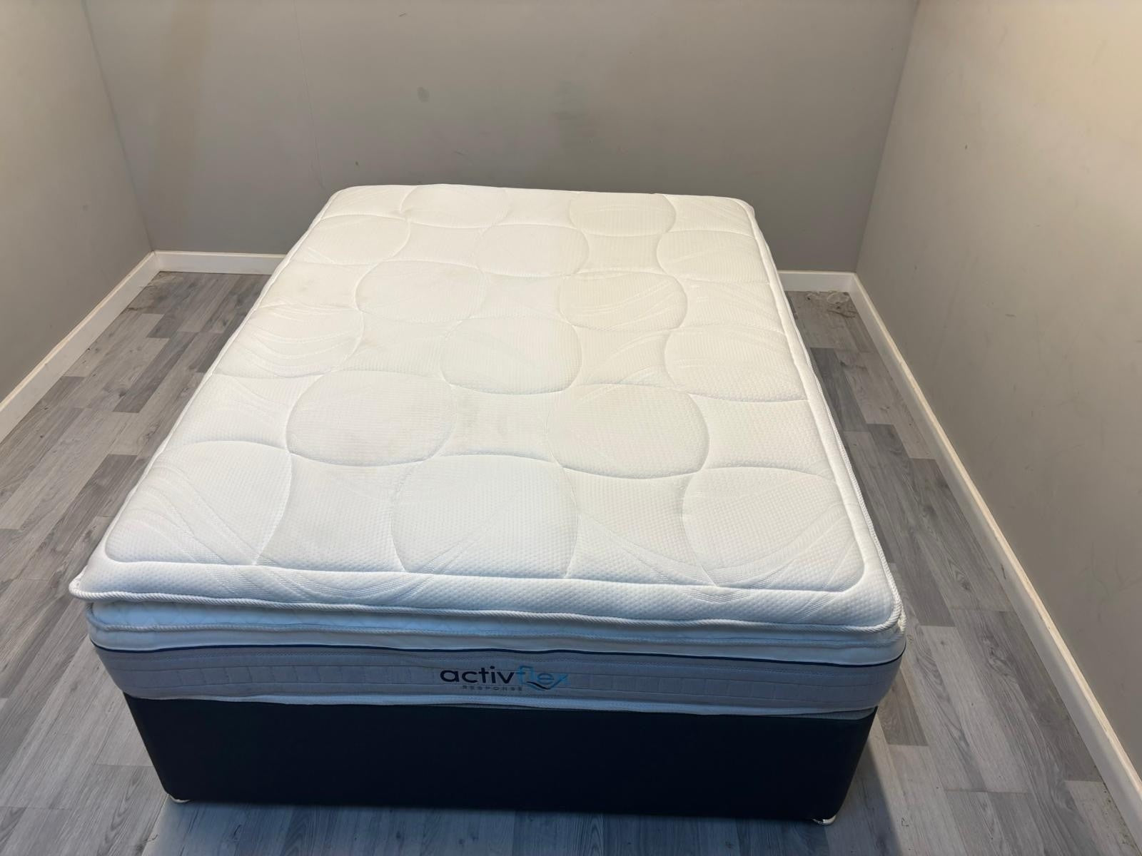 Sleepeezee 2600 ActivFlex Response Mattress 5FT Kingsize RRP £1049 - Home Furniture Interiors