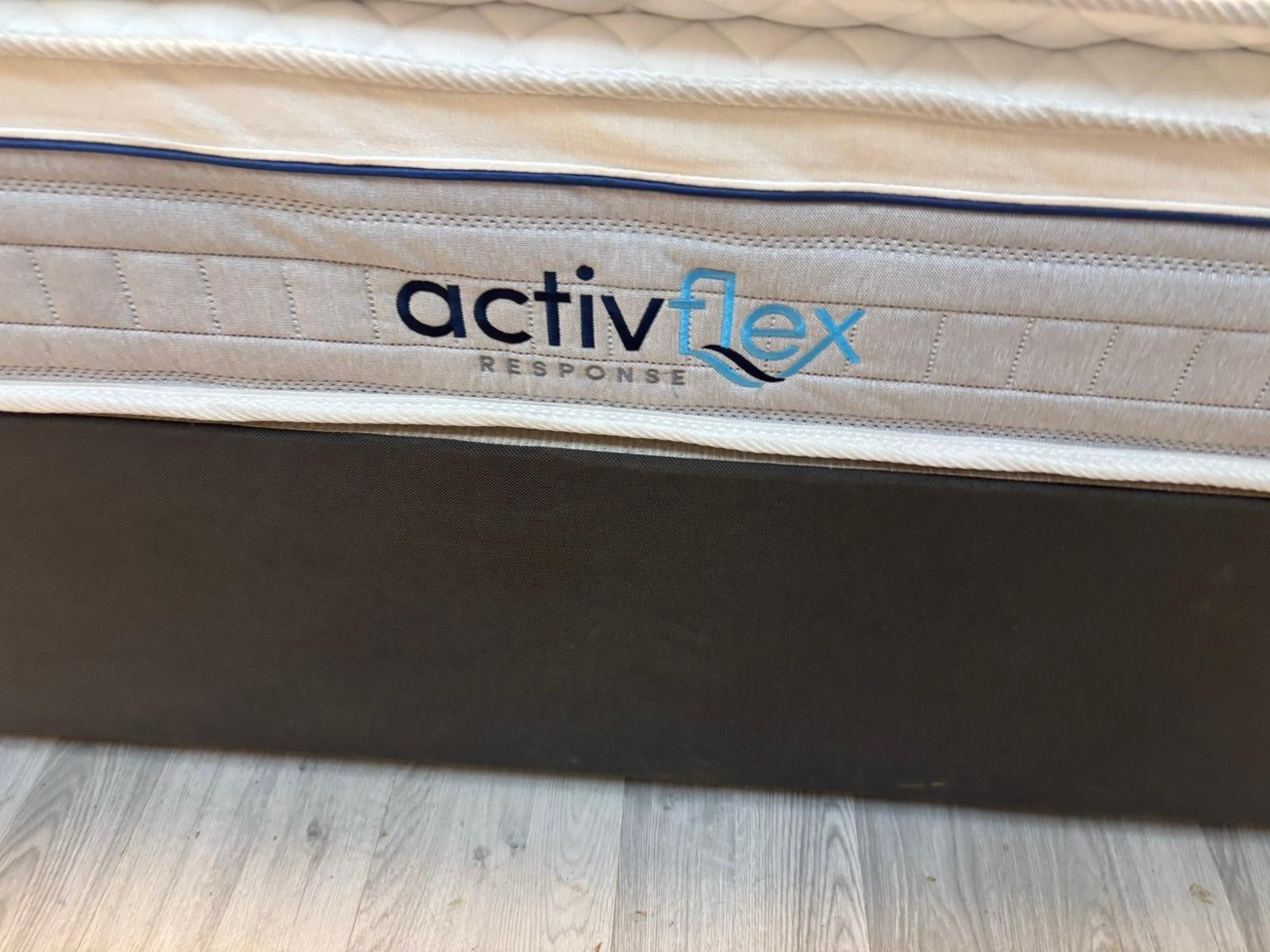 Sleepeezee 2600 ActivFlex Response Mattress 5FT Kingsize RRP £1049 - Home Furniture Interiors