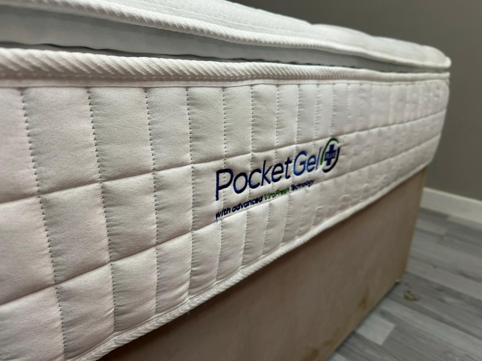 Sleepeezee Immerse Plus 2200 Pocket Pillow top Mattress Kingsize 5FT RRP £1899