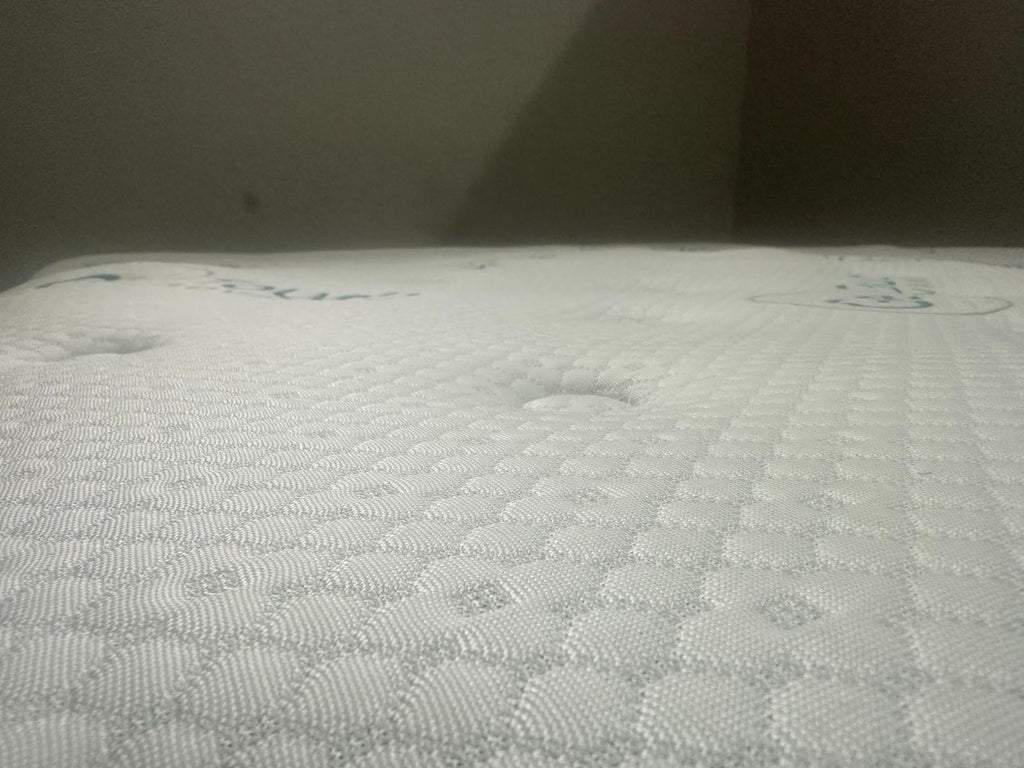 Sleepeezee Gel Touch / SensaGel 7500 / 9000 6FT Superking RRP £3199 B - Home Furniture Interiors