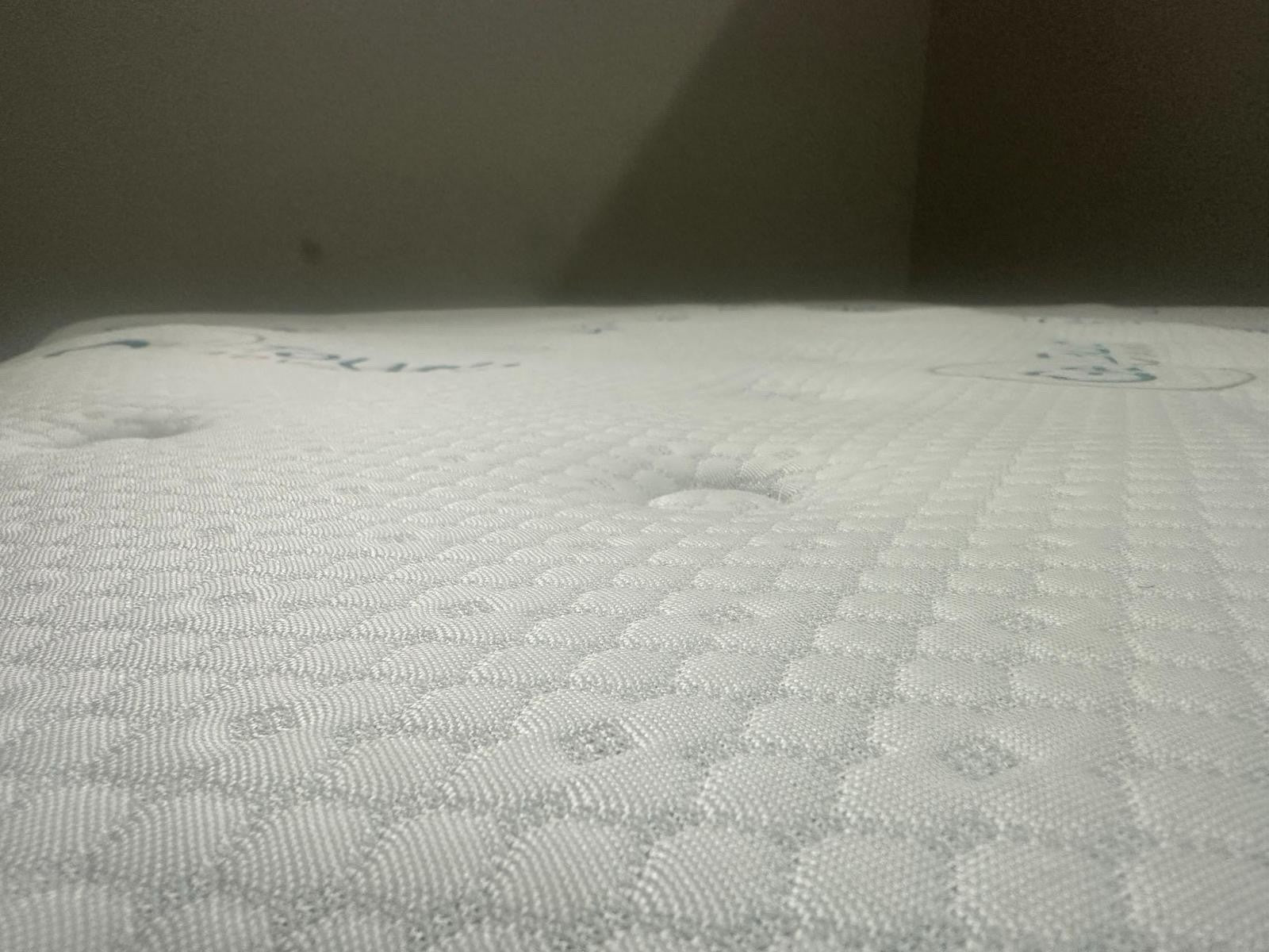 Sleepeezee Gel Touch / SensaGel 7500 / 9000 6FT Superking RRP £3199 B - Home Furniture Interiors