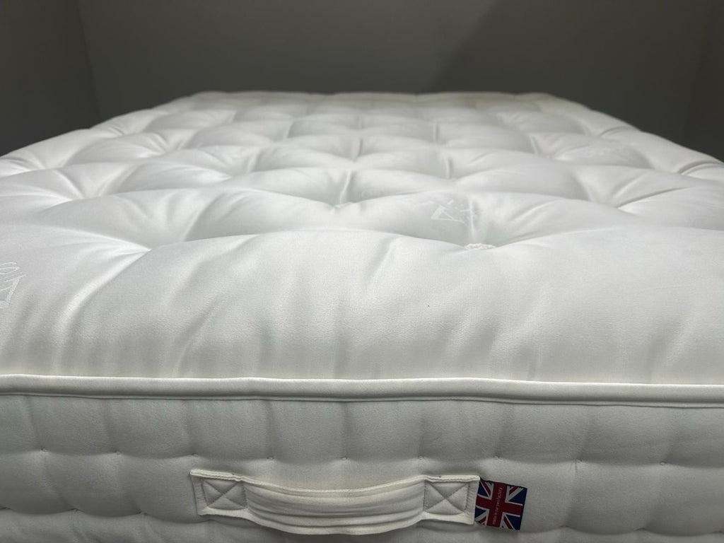 Staples and Co Artisan Splendour Mattress 5ft Kingsize Firm - RRP £1,399