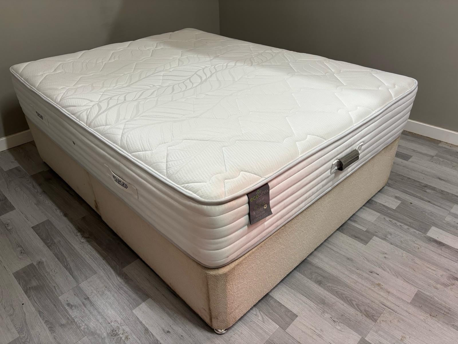 Staples and Co. Eco 2000 Restore Mattress, 5ft Kingsize - RRP £1,699 - Home Furniture Interiors