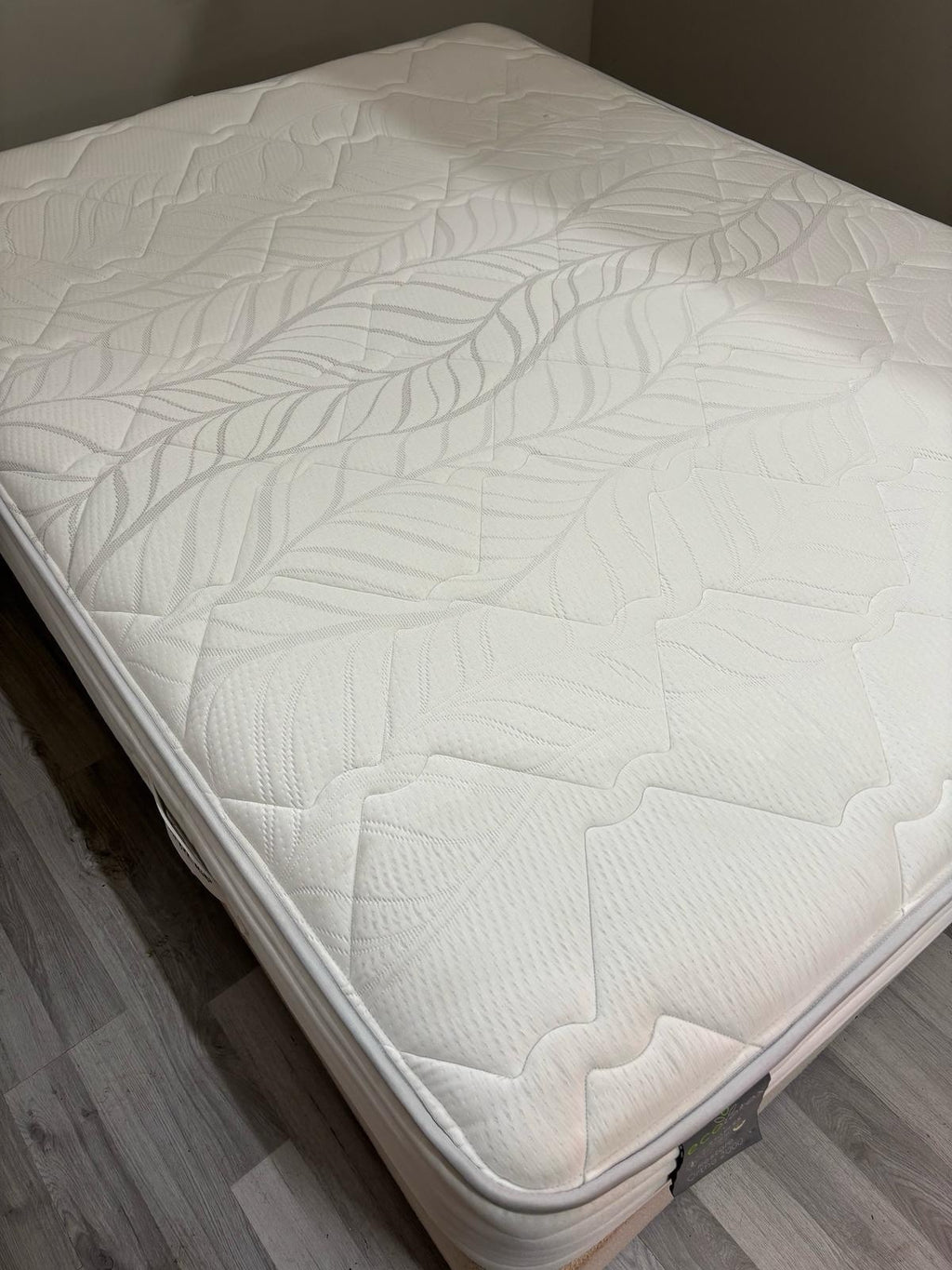 Staples and Co. Eco 2000 Restore Mattress, 5ft Kingsize - RRP £1,699 - Home Furniture Interiors