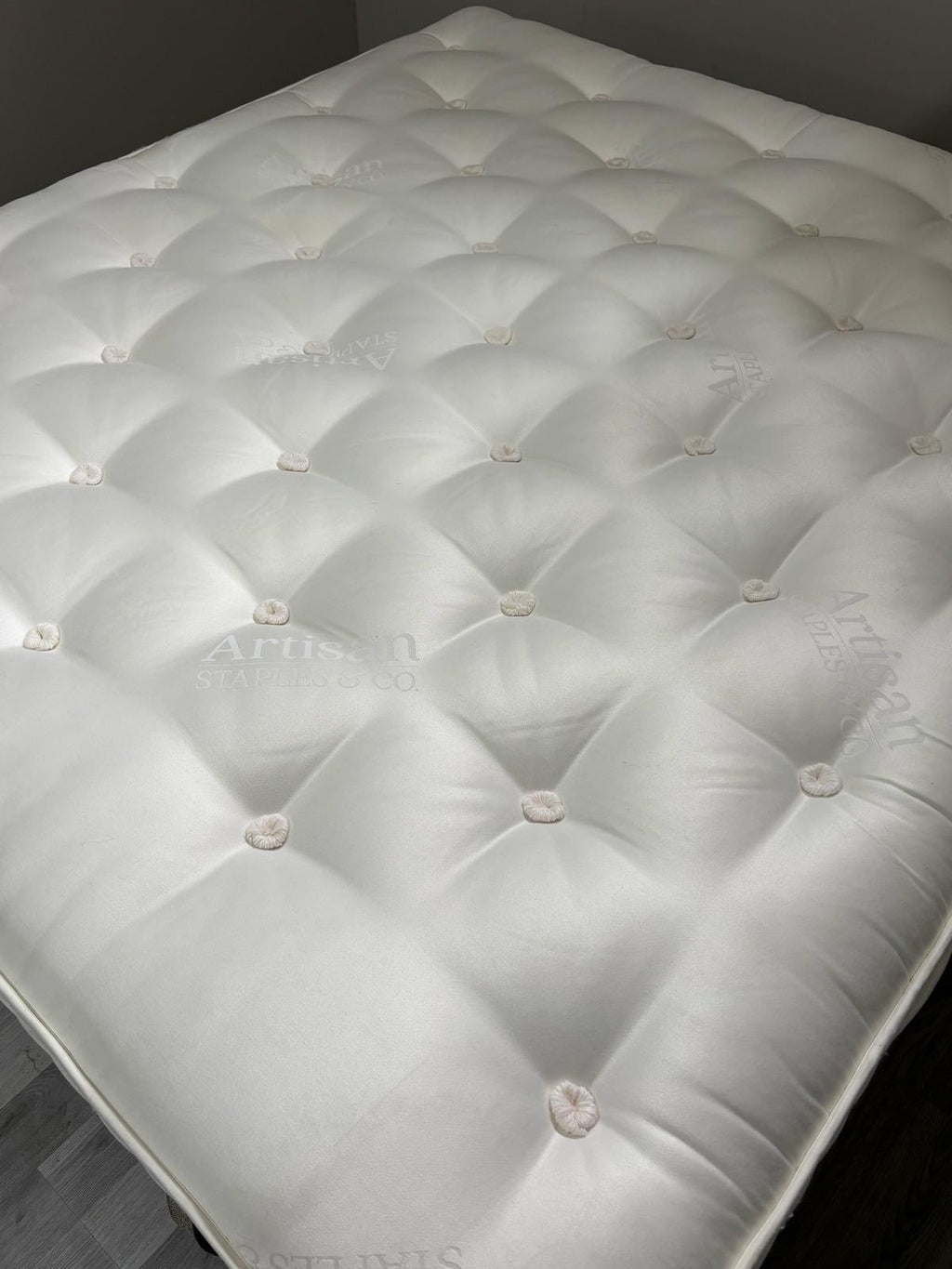 Staples and Co Artisan Utopia Firm Mattress 6ft Superking - RRP £2299 - Home Furniture Interiors