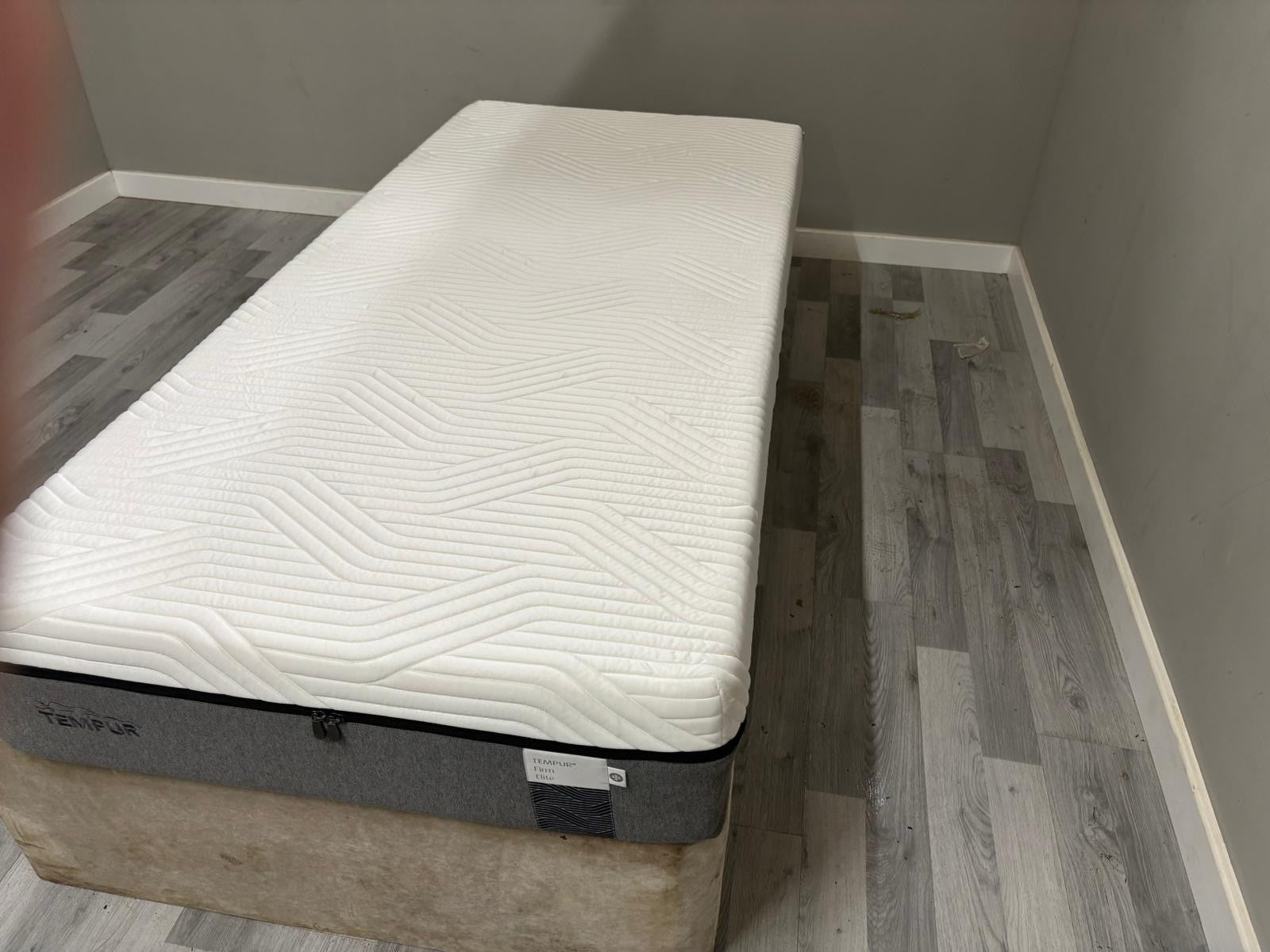 Tempur Firm Elite 3FT Single 90cm 190cm Mattress RRP £1599 Best price online B - Home Furniture Interiors